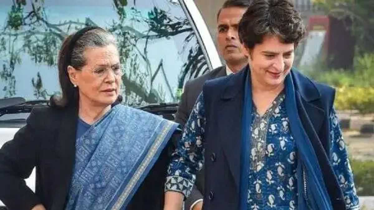 कड़ी सुरक्षा के बीच सोनिया गांधी पहुंचीं शिमला, प्रियंका के साथ रुकी हैं छराबड़ा में